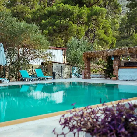 Eski Yeni Hotel *