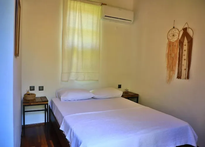 Eski Yeni Hotel *